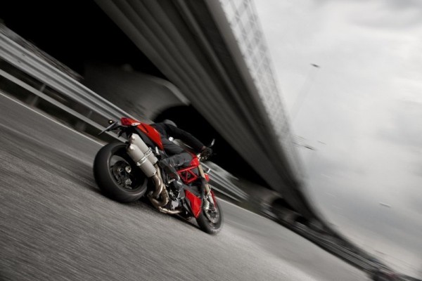 DONYAYE KHODRO_2014 Ducati Streetfighter