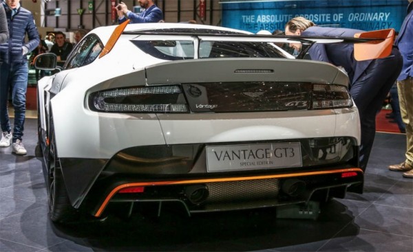 2015-Aston-Martin-Vantage-GT3-765x468