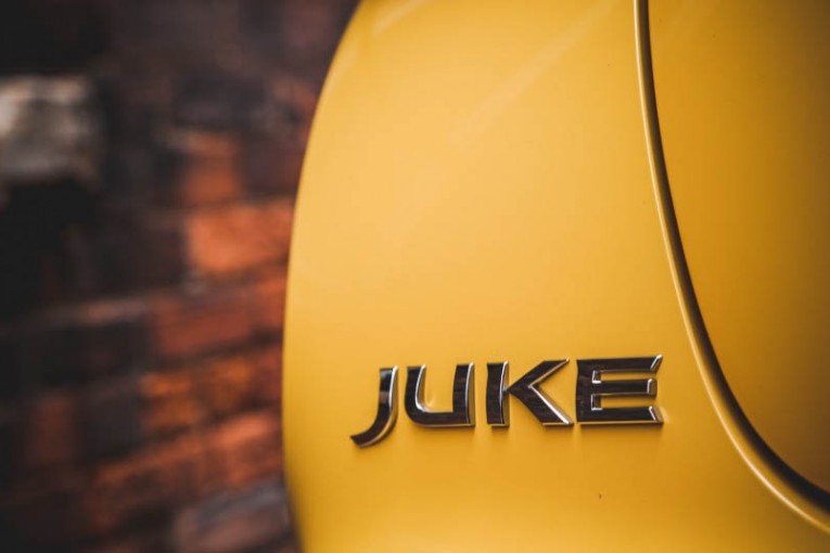 2015-Nissan-Juke-SL-118