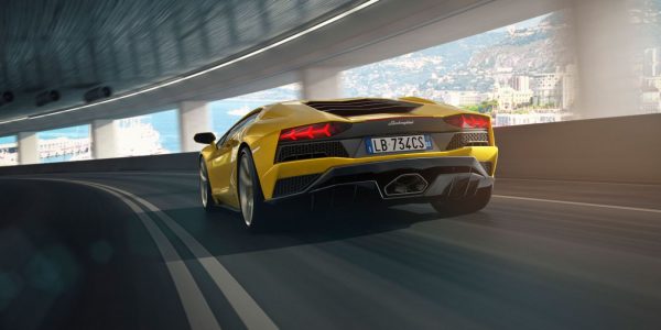 New Lamborghini Aventador S 