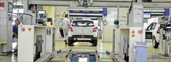 مدیرعامل رنو اعلام کرد این خودروساز فرانسوی قصد دارد تا سال 2022، سالانه 250هزار دستگاه خودرو در ایران به تولید برساند
