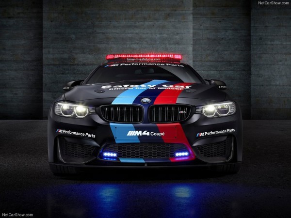 BMW-M4_Coupe_MotoGP_Safety_Car_2015_800x600_wallpaper_04