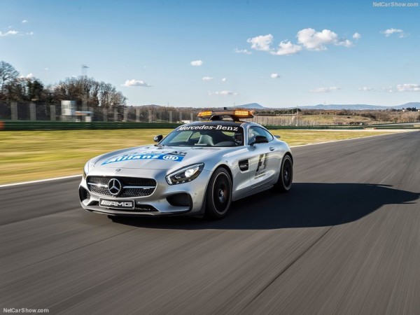 Mercedes-Benz-AMG_GT_S_F1_Safety_Car_2015_800x600_wallpaper_05