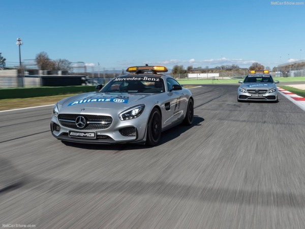 Mercedes-Benz-AMG_GT_S_F1_Safety_Car_2015_800x600_wallpaper_07