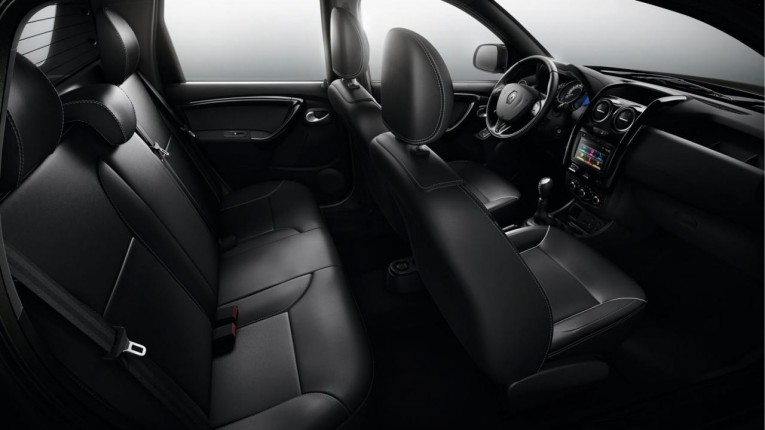 Renault Duster Oroch interior